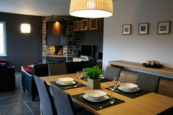 Foto van Robertville Lakeview Escape - Vakantiehuis in Robertville - DiningRoom