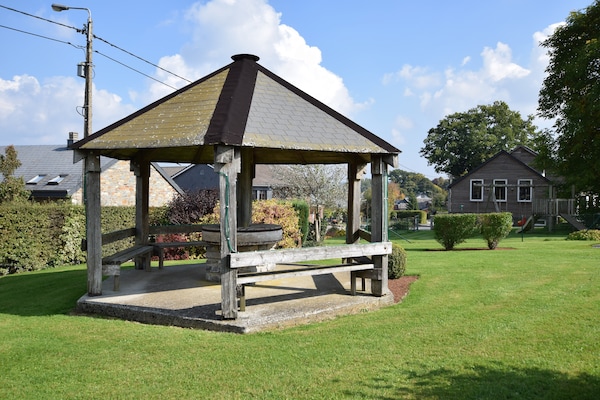 Foto van Vakantiehuis in Ardennen met Zwembad & Sauna - Vakantiehuis in Vielsalm - GardenSummer