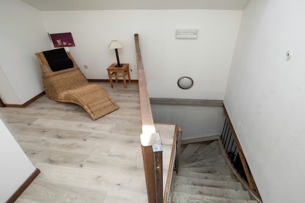 Foto van Luxe woning in Gouvy met zwembad en sauna - Vakantiehuis in Houffalize - Landing