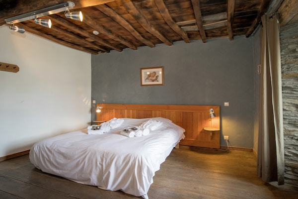 Foto van Luxe woning in Gouvy met zwembad en sauna - Vakantiehuis in Houffalize - BedRoom