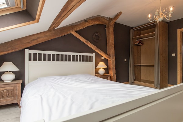 Foto van Luxe woning in Gouvy met zwembad en sauna - Vakantiehuis in Houffalize - BedRoom