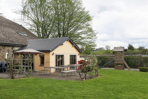 Foto van Luxe woning in Gouvy met zwembad en sauna - Vakantiehuis in Houffalize - ExteriorSummer