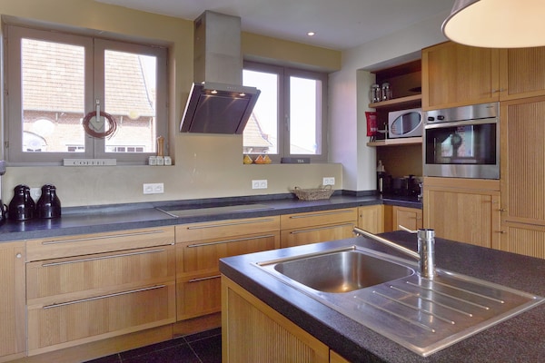 Foto van Diksmuide Landhuis met Spelen - Vakantiehuis in Kaaskerke Diksmuide - Kitchen
