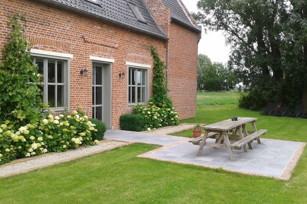 Foto van Diksmuide Landhuis met Spelen - Vakantiehuis in Kaaskerke Diksmuide - ExteriorSummer