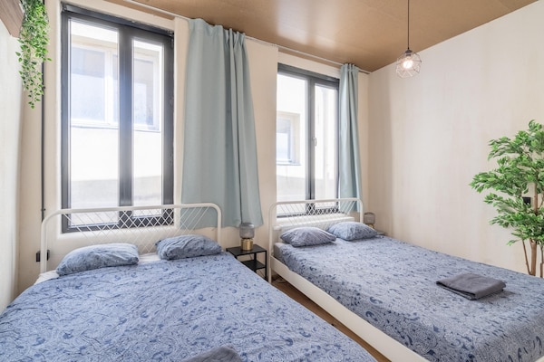 Foto van Bedrijfsappartementen |2BBK|NS|Internet| - Vakantiehuis in Antwerp - BedRoom