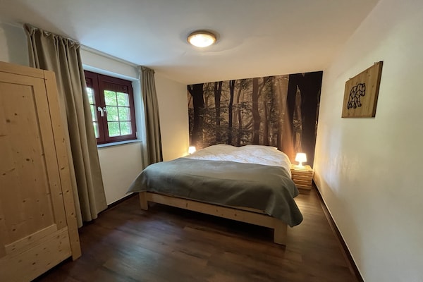 Foto van Ardense villa met tuin aan de rivier en uitzicht - Vakantiehuis in St. Vith - BedRoom