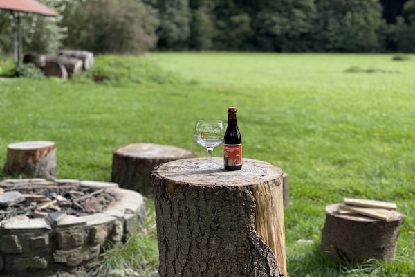 Foto van Ardense villa met tuin aan de rivier en uitzicht - Vakantiehuis in St. Vith - GardenSummer