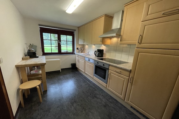 Foto van Ardense villa met tuin aan de rivier en uitzicht - Vakantiehuis in St. Vith - Kitchen