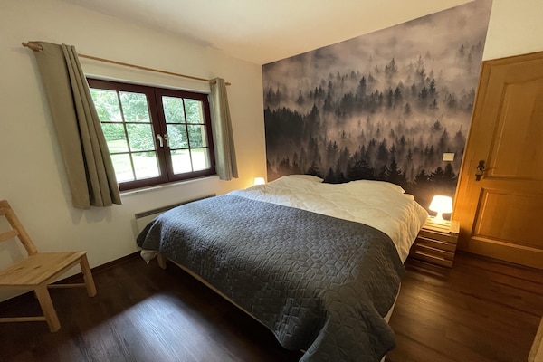 Foto van Ardense villa met tuin aan de rivier en uitzicht - Vakantiehuis in St. Vith - BedRoom