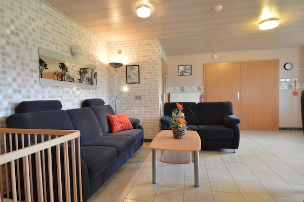 Foto van Woning in Burg Reuland met sauna en terras - Vakantiehuis in Burg Reuland - LivingRoom