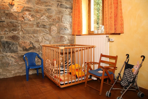 Foto van Historische schuilplaats in Exbomont - Vakantiehuis in Stoumont - LivingRoom