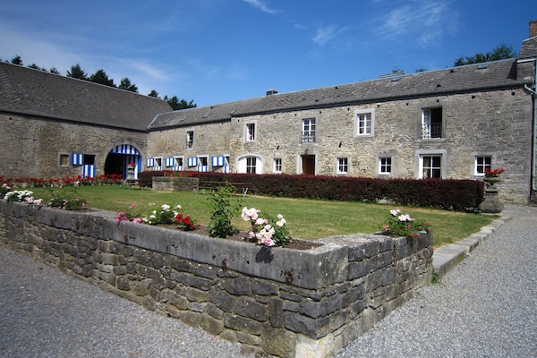 Foto van Boerderijverblijf in Barvaux-Condroz - Vakantiehuis in Barvaux Condroz - ExteriorSummer