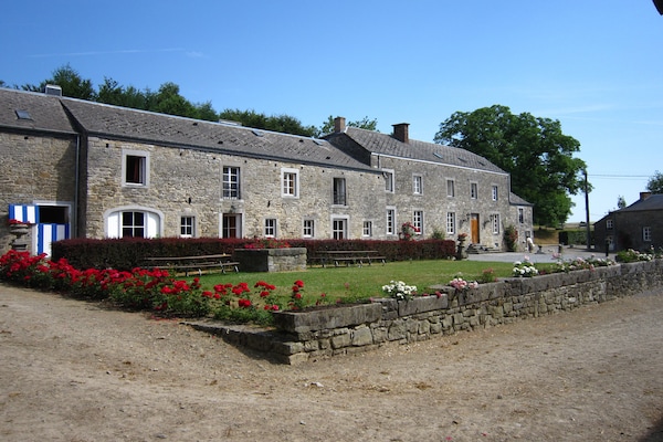 Foto van Boerderijverblijf in Barvaux-Condroz - Vakantiehuis in Barvaux Condroz - ExteriorSummer