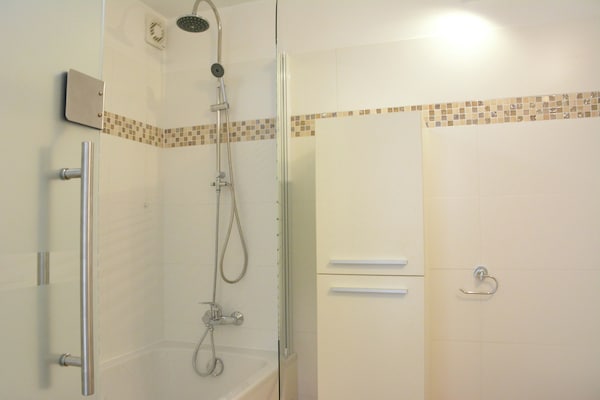 Foto van Boerderijretraite, Fernelmont - Vakantiehuis in Forville - BathRoom