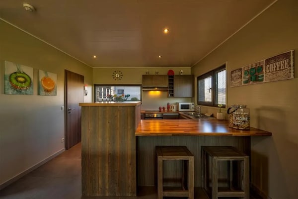 Foto van Familievilla aan het meer - Vakantiehuis in Boussu-lez-Walcourt - Kitchen