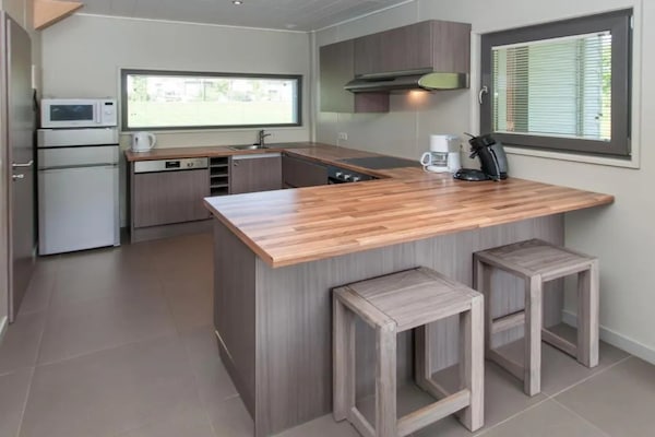 Foto van Familievilla aan het meer - Vakantiehuis in Boussu-lez-Walcourt - Kitchen