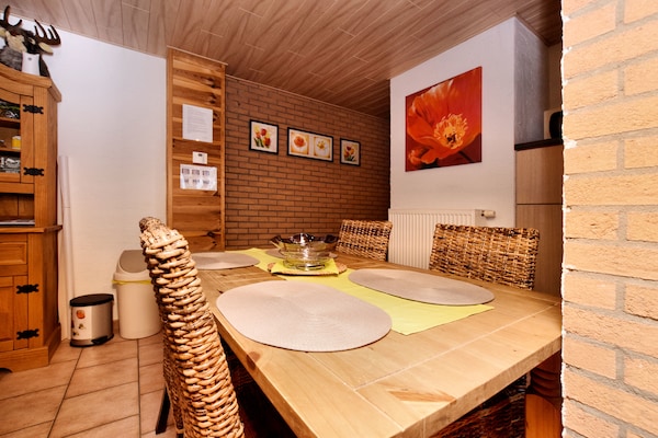 Foto van Gezellig natuurretraite, Houffalize - Vakantiehuis in Houffalize - DiningRoom