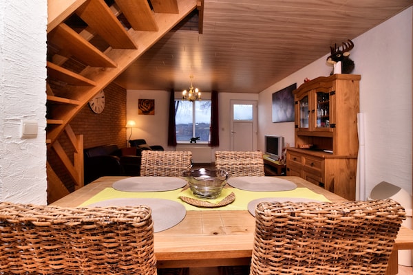 Foto van Gezellig natuurretraite, Houffalize - Vakantiehuis in Houffalize - DiningRoom