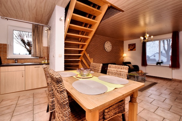 Foto van Gezellig natuurretraite, Houffalize - Vakantiehuis in Houffalize - DiningRoom
