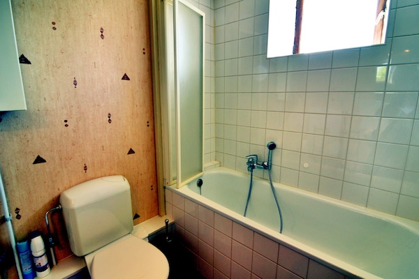 Foto van Comfortabele villa, Paliseul - Vakantiehuis in Paliseul - BathRoom