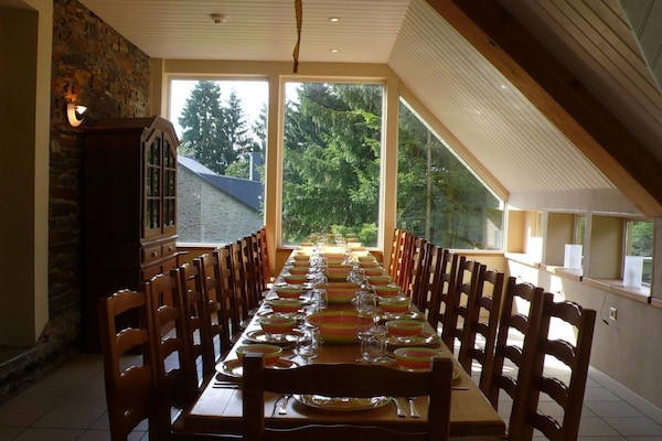 Foto van Groepshuis met sauna in La Roche - Vakantiehuis in La Roche-en-Ardenne - DiningRoom