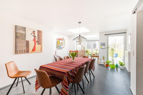 Foto van Charmant huisje met sauna - Vakantiehuis in Honnelles - DiningRoom