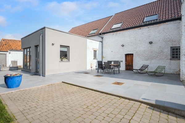 Foto van Charmant huisje met sauna - Vakantiehuis in Honnelles - TerraceBalcony