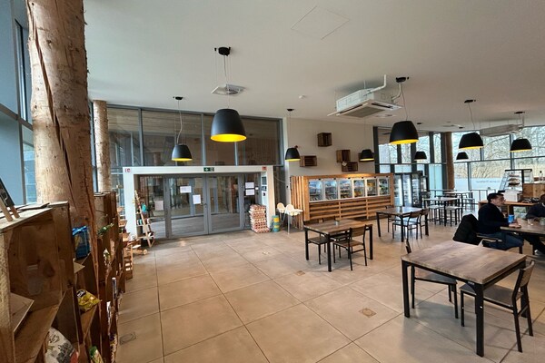 Foto van Familie-retraite met zwembaden - Vakantiehuis in Antoing - AreaSummer1KM