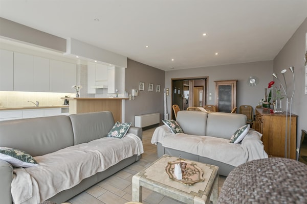 Foto van Appartement in Blankenberge bij de haven - Vakantiehuis in BLANKENBERGE - LivingRoom