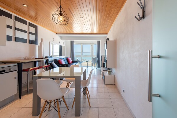 Foto van Appartement in Mariakerke met Zeezicht - Vakantiehuis in OSTEND - DiningRoom
