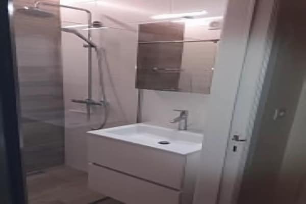 Foto van Verblijf aan het strand in Middelkerke voor 6 - Vakantiehuis in Middelkerke - BathRoom