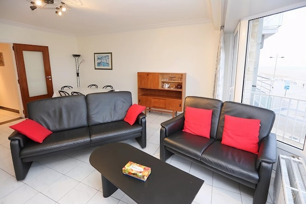 Foto van Verblijf aan het strand in Middelkerke voor 6 - Vakantiehuis in Middelkerke - LivingRoom