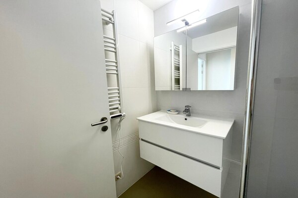 Foto van Appartement aan Belgische kust met zeezicht - Vakantiehuis in MIDDELKERKE - BathRoom