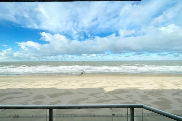 Foto van Appartement aan Belgische kust met zeezicht - Vakantiehuis in MIDDELKERKE - ViewSummer