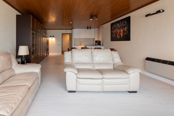 Foto van Appartement in Middelkerke, uitzicht op het strand - LivingRoom