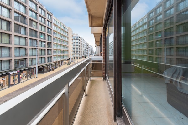 Foto van Appartement in Middelkerke bij Casino & Zeedijk - Vakantiehuis in MIDDELKERKE - TerraceBalcony
