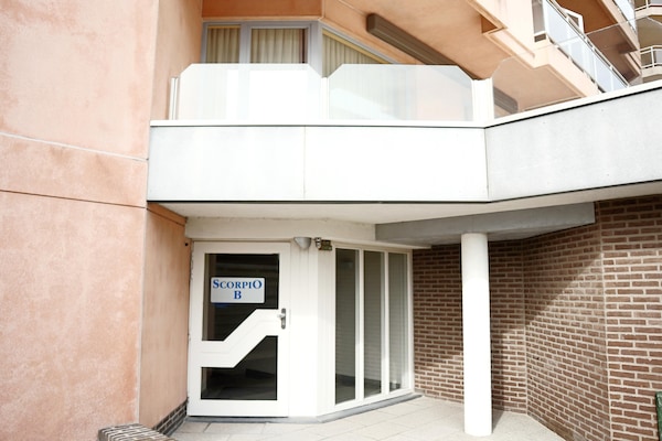 Foto van Appartement in Nieuwpoort in de buurt van het strand - HallReception