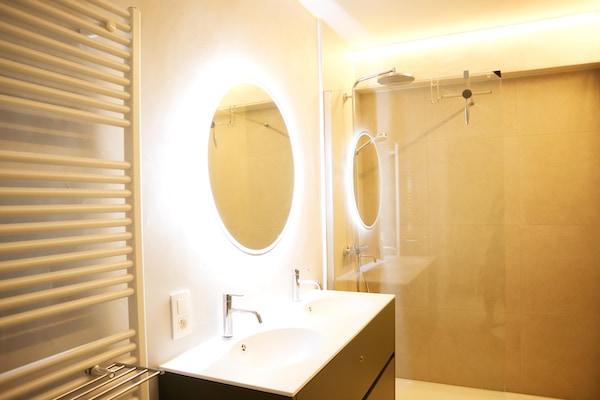 Foto van Appartement in Nieuwpoort bij Strand - Vakantiehuis in Nieuwpoort - BathRoom
