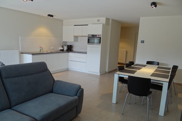 Foto van Appartement in Nieuwpoort vlakbij het strand - Vakantiehuis in Nieuwpoort - DiningRoom