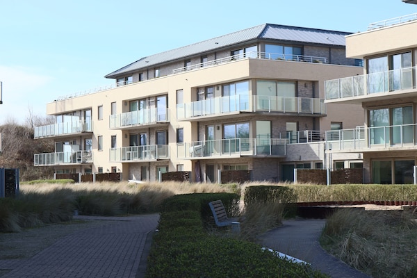 Foto van Appartement in Nieuwpoort vlakbij het strand - Vakantiehuis in Nieuwpoort - ExteriorSummer