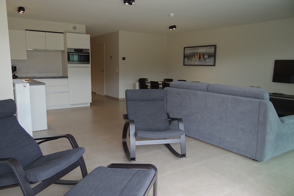 Foto van Appartement in Nieuwpoort vlakbij het strand - Vakantiehuis in Nieuwpoort - LivingRoom