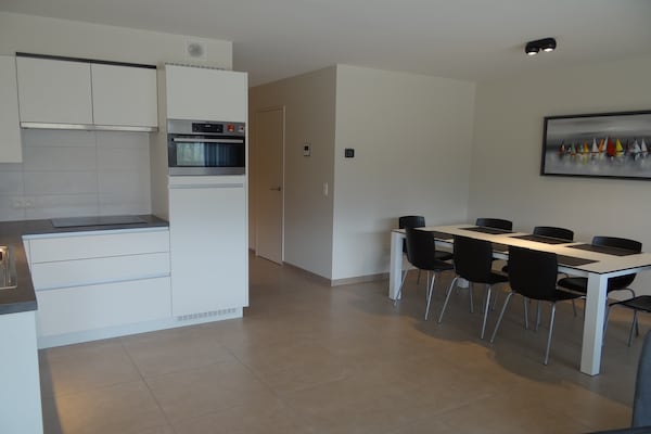 Foto van Appartement in Nieuwpoort vlakbij het strand - Vakantiehuis in Nieuwpoort - DiningRoom