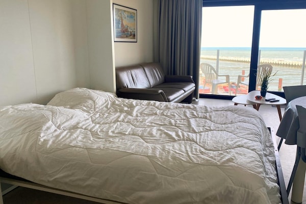 Foto van Studio in Nieuwpoort met Zeezicht Terras - Vakantiehuis in Nieuwpoort - BedRoom