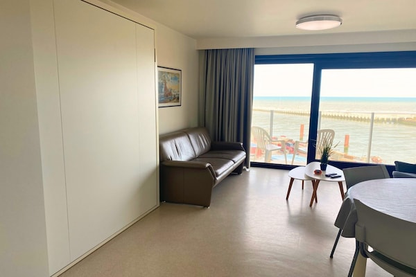 Foto van Studio in Nieuwpoort met Zeezicht Terras - Vakantiehuis in Nieuwpoort - LivingRoom