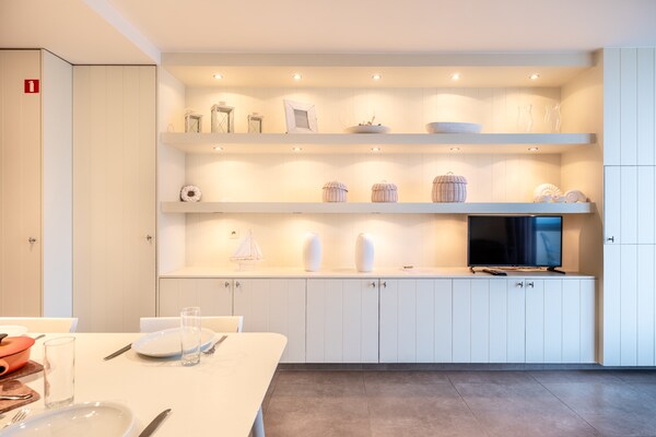 Foto van Appartement aan de kust met strandtoegang - Vakantiehuis in Oostduinkerke - DiningRoom