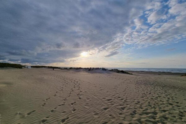 Foto van Appartement aan Belgische kust met zeezicht - Vakantiehuis in Oostduinkerke - AreaSummer5KM