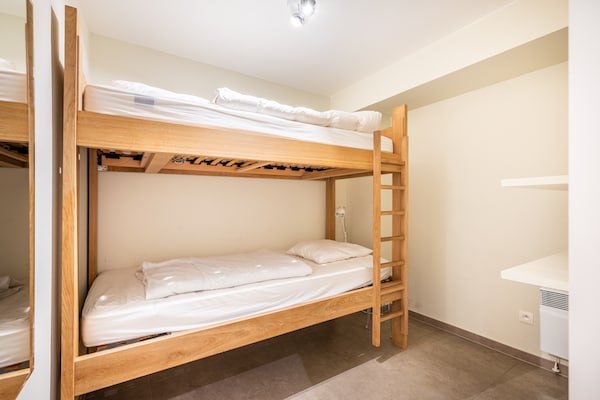 Foto van Appartement aan Belgische kust met zeezicht - Vakantiehuis in Oostduinkerke - BedRoom