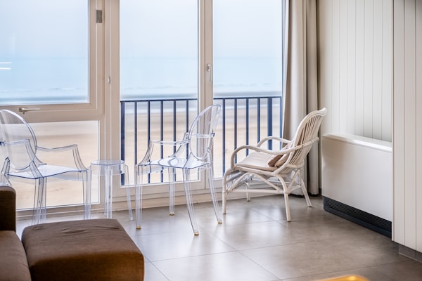 Foto van Appartement aan Belgische Kust met Uitzicht - Vakantiehuis in Oostduinkerke - TerraceBalcony