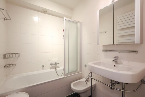 Foto van Appartement in Oostduinkerke bij de kust - Vakantiehuis in OOSTDUINKERKE - BathRoom