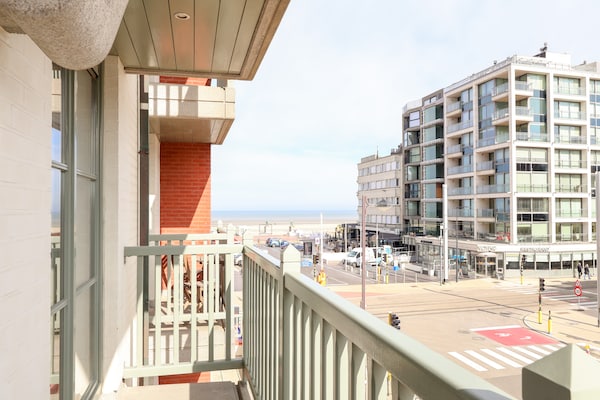 Foto van Appartement in Oostduinkerke bij de kust - Vakantiehuis in OOSTDUINKERKE - TerraceBalcony